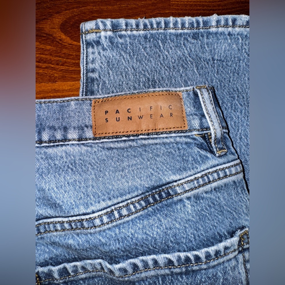 PacSun Women’s Stretch Dad Medium Wash Jean - Picture 5 of 5